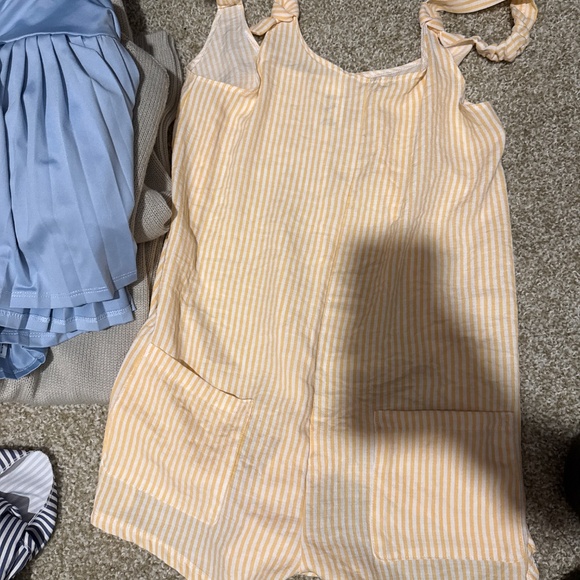 *BUNDLE* Girls L-XL over 30 Items - Picture 3 of 12